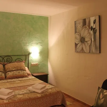 Mas Country house *